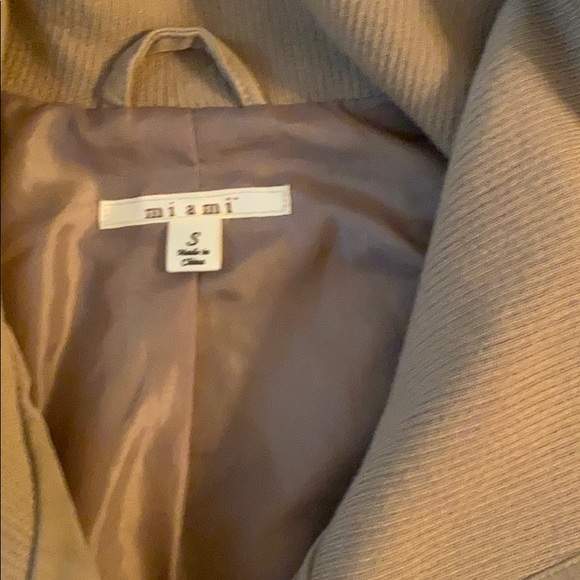 Jacket - Picture 4 of 4